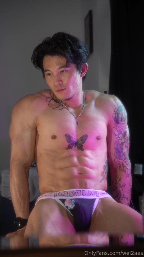 porn gay Korean muscle guy masturbate