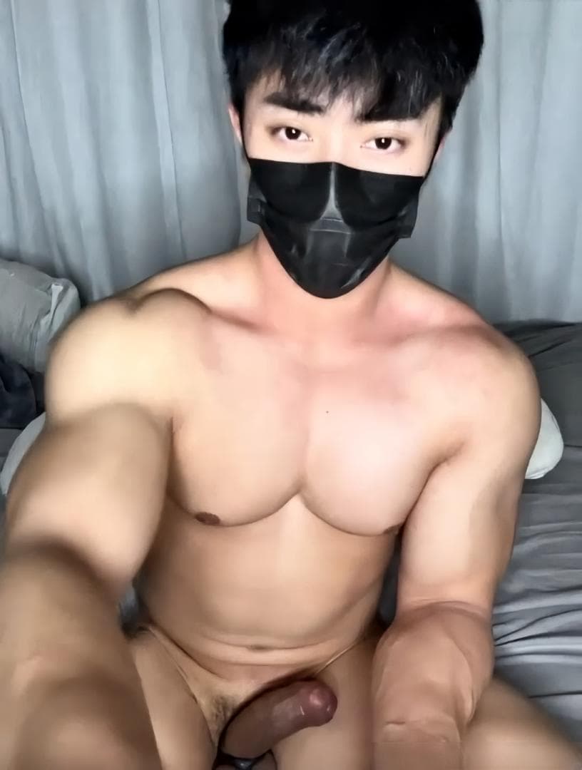 porn gay Korean muscle guy jerking off