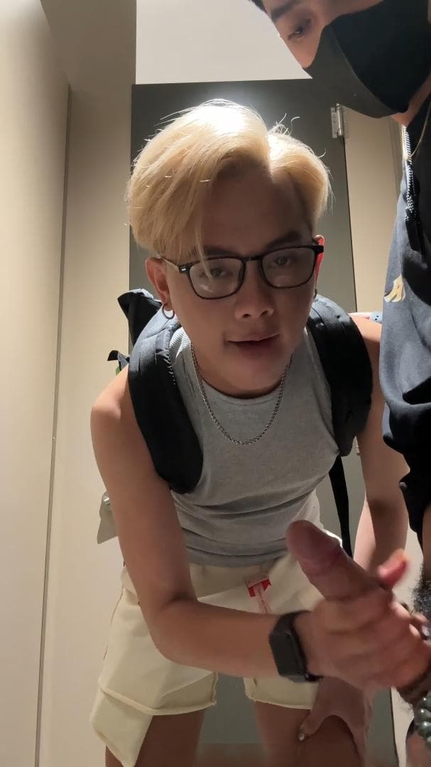 porn gay Suck cock drink semen imyour_seven in the toilet