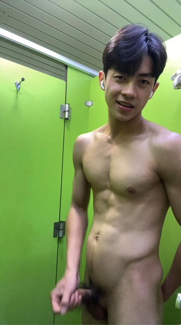 sex gay Handsome muscular Asian guy sex chat