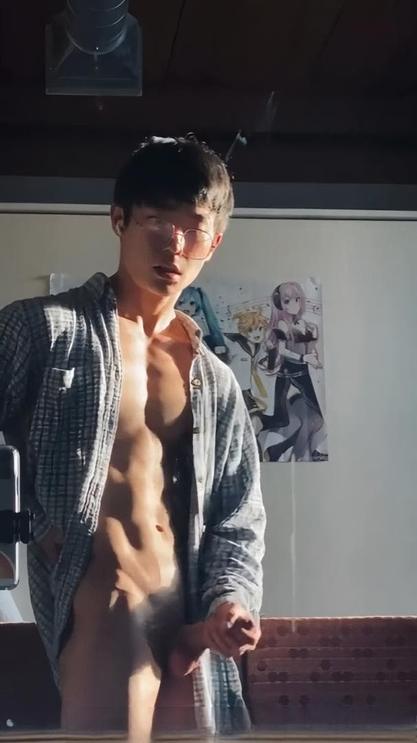  Handsome young Korean men are masturbating