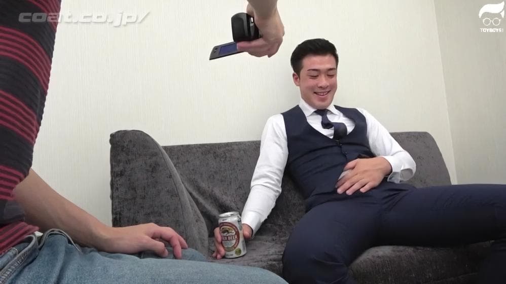 sex サラリーマンのチンポをしゃぶる