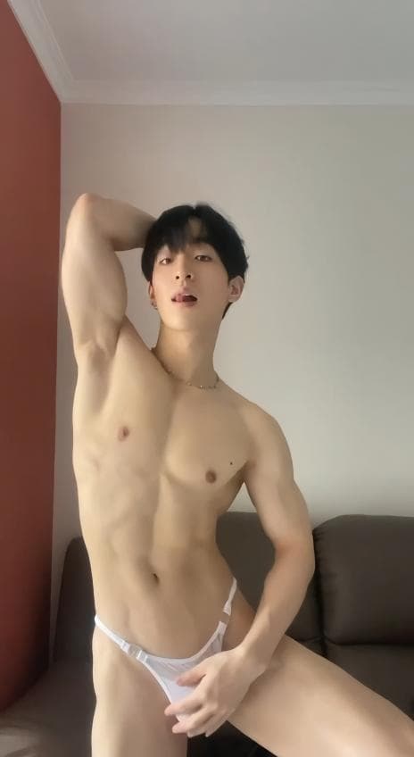 sex gay Hot korean muscle boy show dick